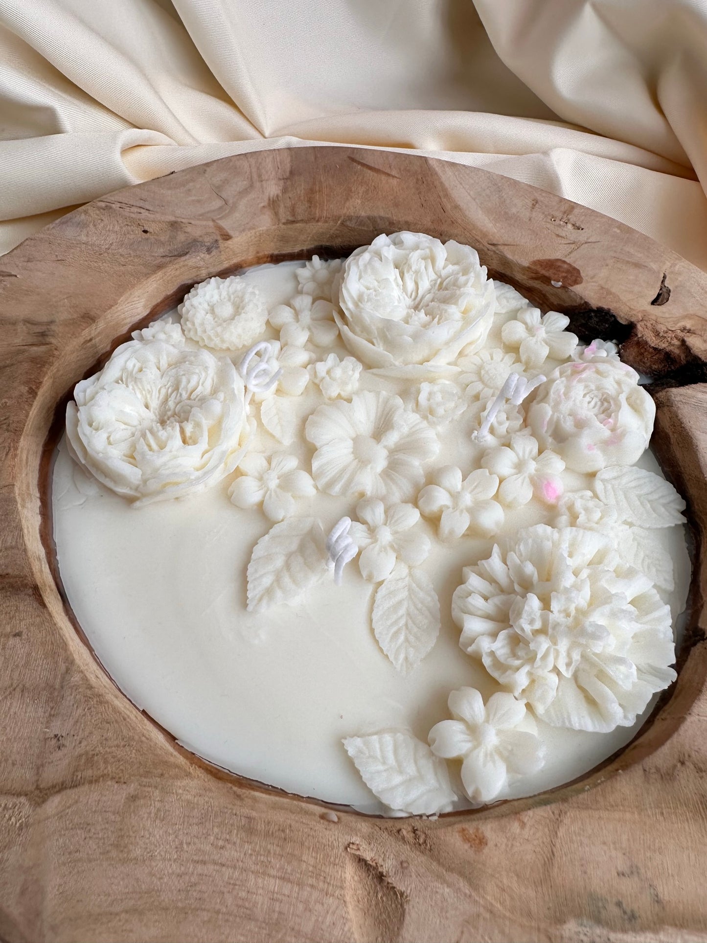 Teake  flower candle